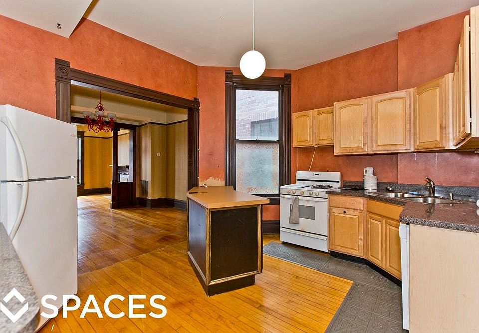 1st image of 1813 N Milwaukee Ave #3FRONT