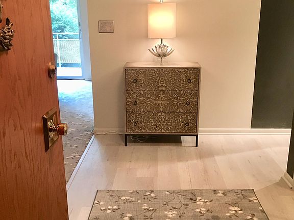 2nd image of 100 Imperial Dr W APT 204