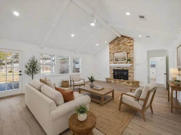 15402 Ripplestream St, Houston, TX 77068