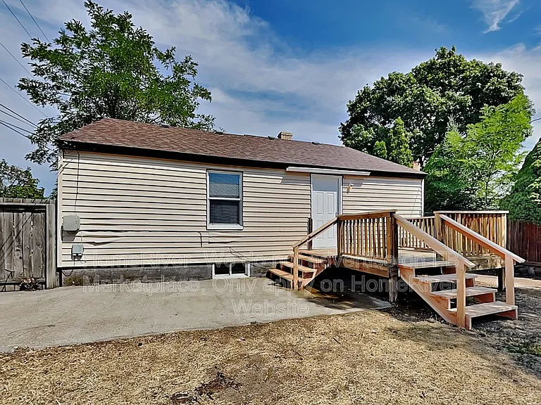 2329 W Sanson Ave — Photo 19