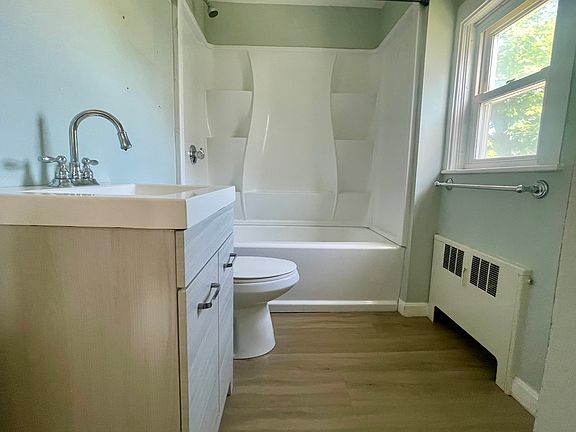 5th image of 4 Mill St Unit 1