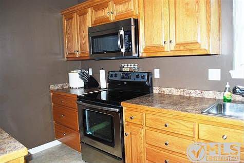 5th image of 708 Iron Horse Dr