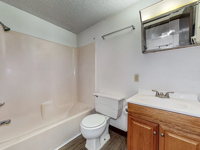 320 Stanton Ave #104 — Photo 8