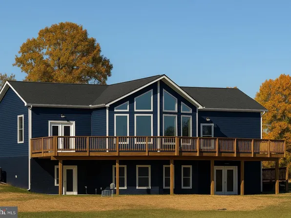 5 Lee Dr, Linden, VA 22642