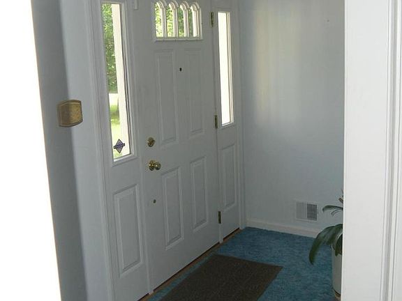 2nd image of 12006 Robin Dr