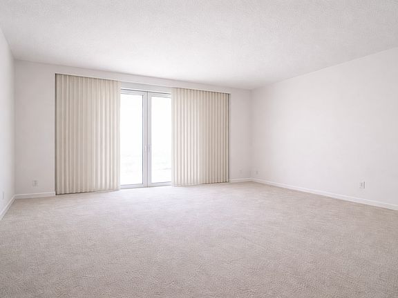 3rd image of 12660 Ashford Point Dr APT 501