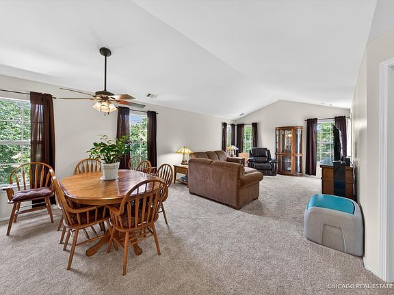 2nd image of 634 Village Rd #B
