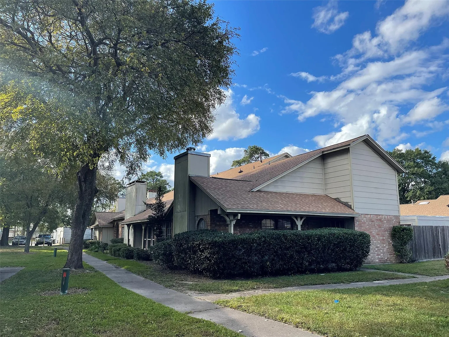3 bed, 1698 sqft, $1,750 — Photo 2
