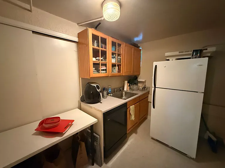 1670 S Franklin St — Photo 16