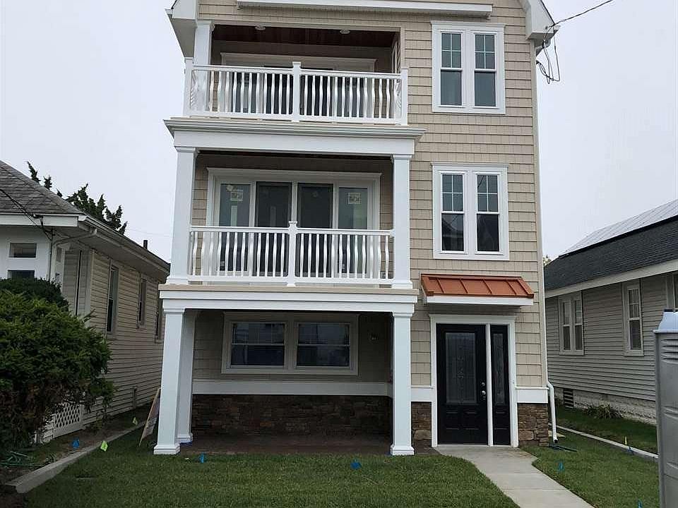 1st image of 1409 Pleasure Ave