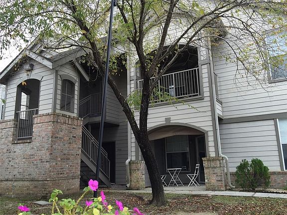 2nd image of 350 Emerald Forest Blvd APT 15101