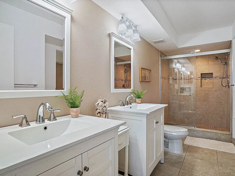 6131 Bahia Del Mar Blvd #140