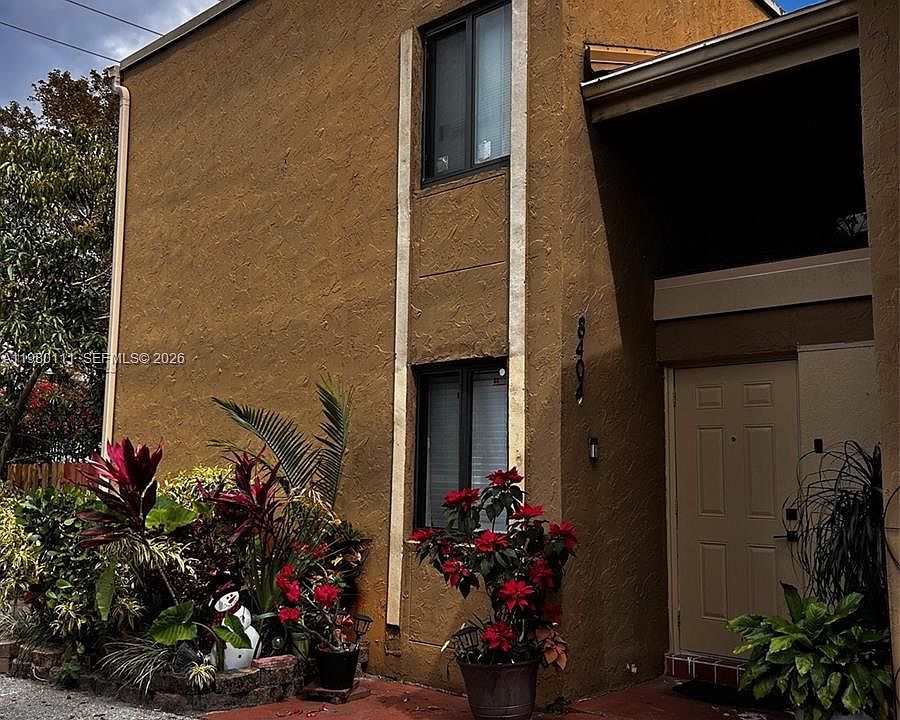 1st image of 8404 N Missionwood Cir