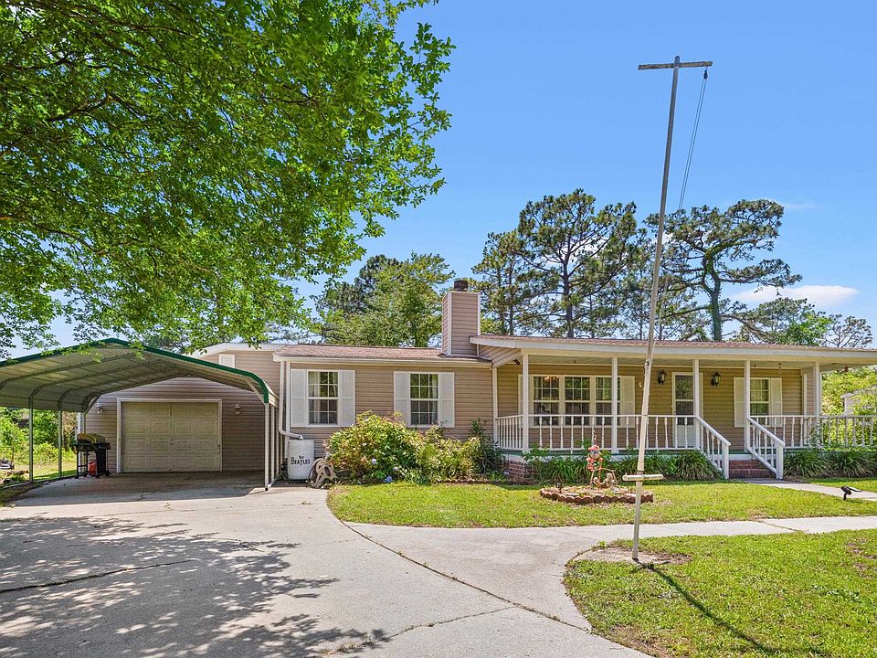 1st image of 563 Plum Ct.