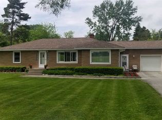 1640 W Ridge Rd, Bay City, MI 48708