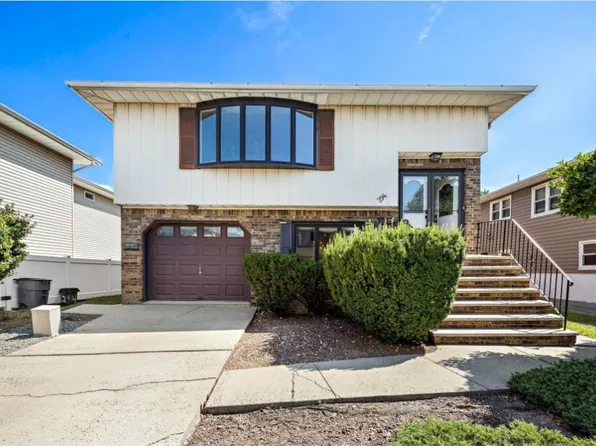 294 Julianne Ter Floor 1, Secaucus, NJ 07094