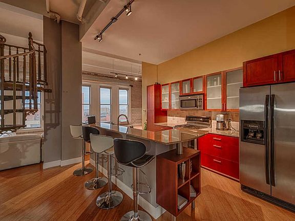 3rd image of 1136 Washington Ave Unit 901