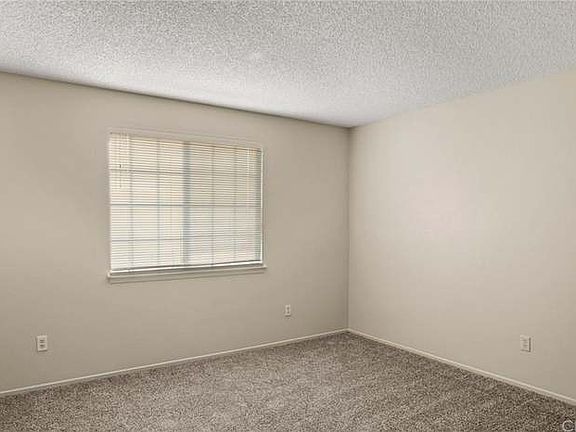 4th image of 14258 Tonikan Rd