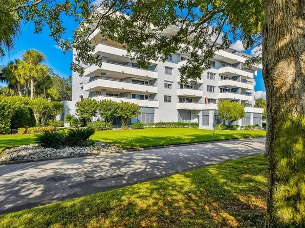 1000 Riverside Dr APT B104, Palmetto, FL 34221