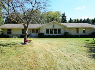 W276N4862 Lynndale Ln, Pewaukee, WI 53072