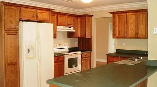 4th image of 5100 Hawkes Bluff Ave