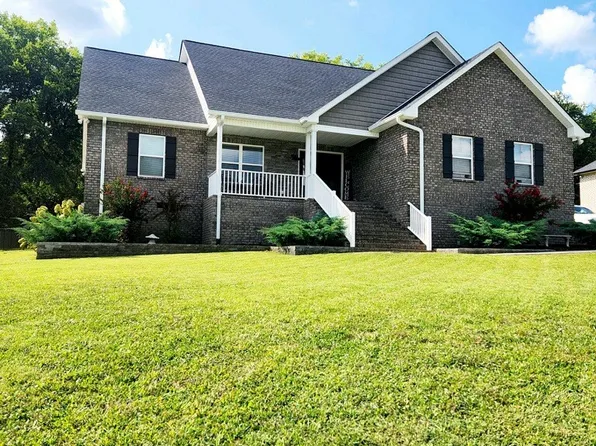 125 Mockingbird Ln, Hartsville, TN 37074