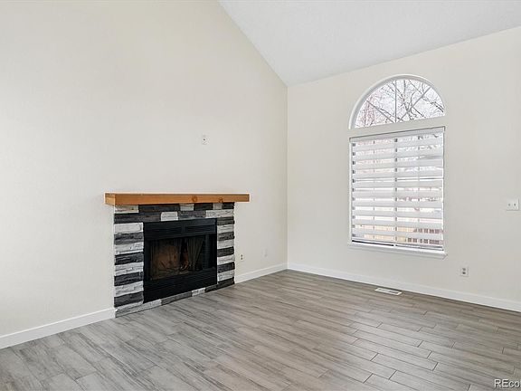 2nd image of 529 Chiswick Circle