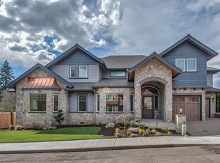 19481 Lorna Ln, Lake Oswego, OR 97035