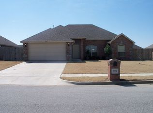 3219 E Irvington St, Broken Arrow, OK 74014