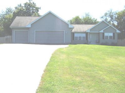 7513 Beach Ct, Wonder Lake, IL, 60097