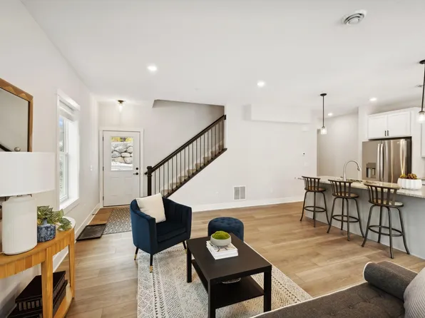 3407 Douglas Dr N, Crystal, MN 55422