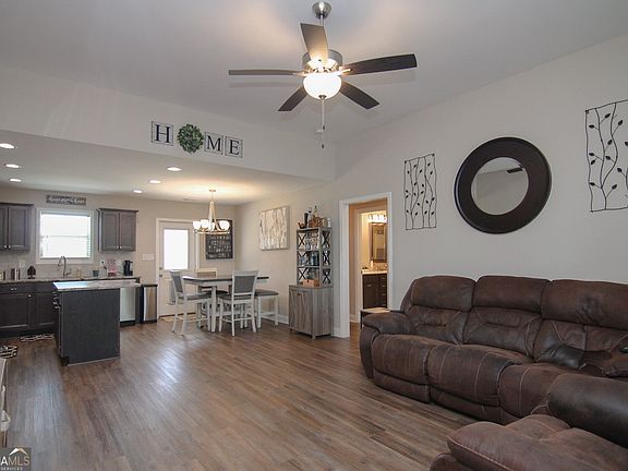 4th image of 118 Gunner Ln