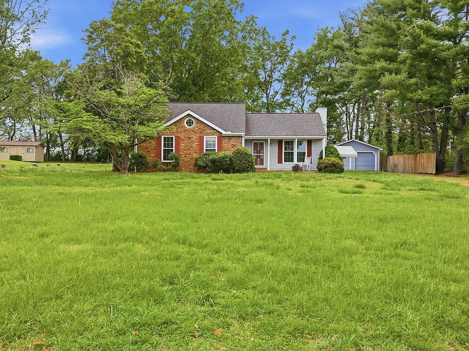 1st image of 105 Benefield Dr