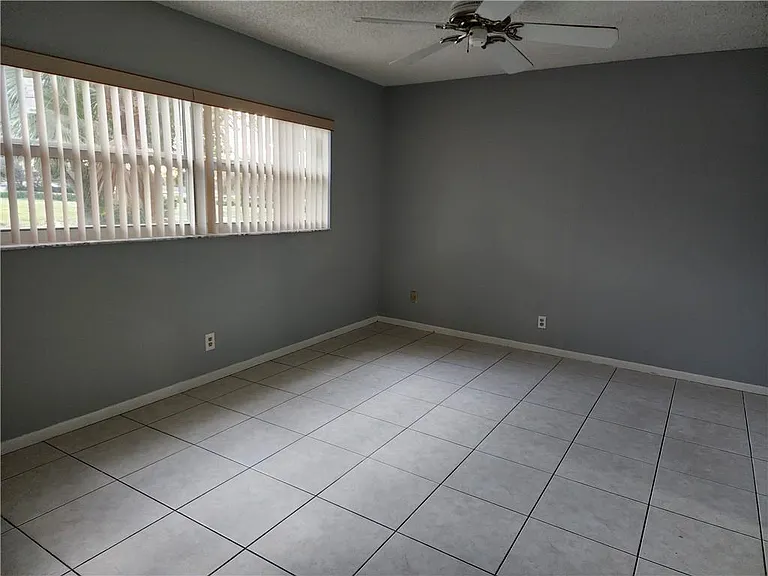 1005 Country Club Dr #207 — Photo 7