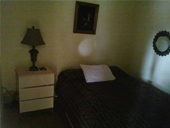 2nd image of 4121 NW 8th Ln #4111