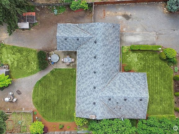 3rd image of 604 27th Avenue SE