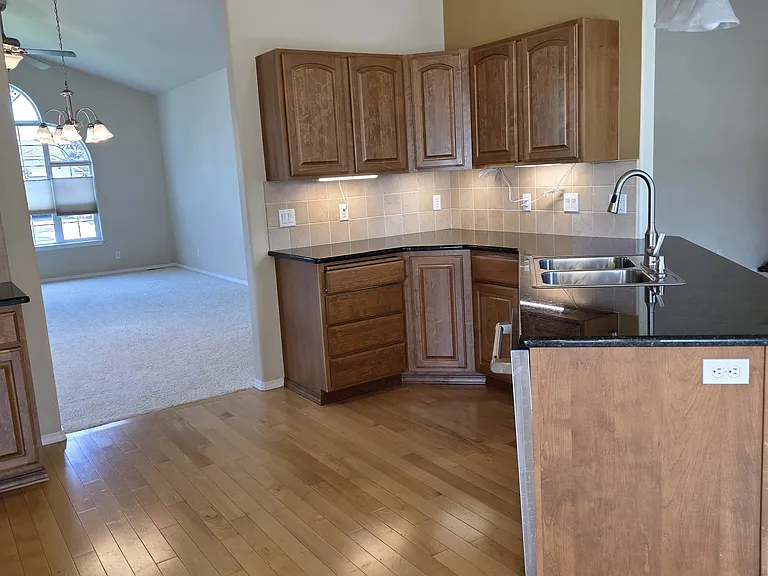 2438 N Partridge Loop — Photo 6