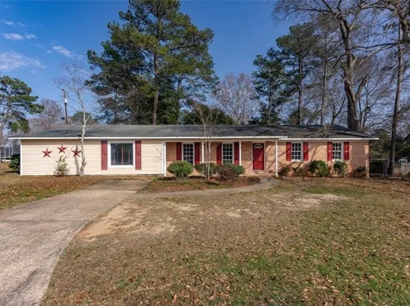 4216 Thayer Dr, Phenix City, AL 36867