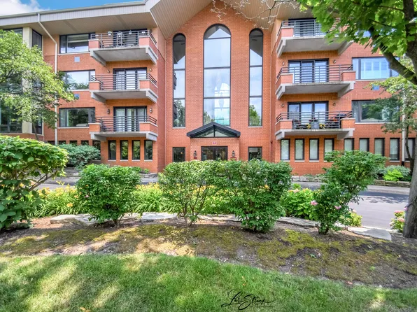 3525 S Cass Ct Unit 612, Oak Brook, IL 60523