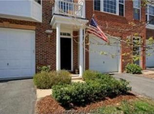 4112 River Forth Dr, Fairfax, VA 22030