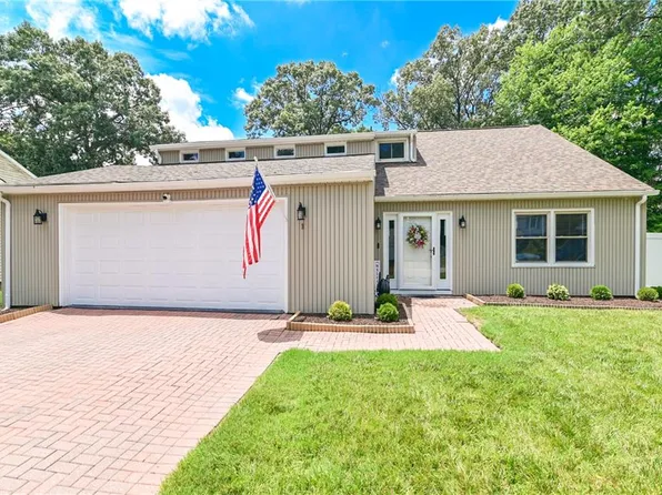 3 Kenilworth Dr, Hampton, VA 23666