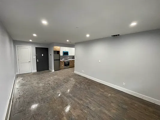 Rented by Budget Real Estate NYC Inc | media 24