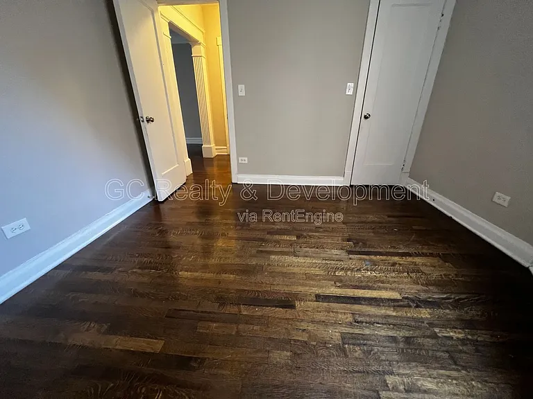 6031 S Eberhart Ave #2 — Photo 10