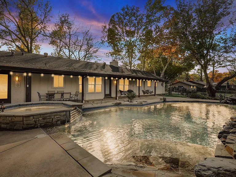 1201 Melissa Dr — Photo 44