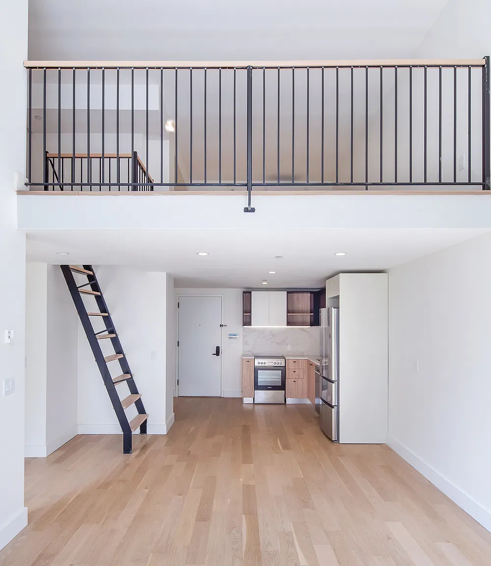 25 Bruckner Blvd — Photo 1