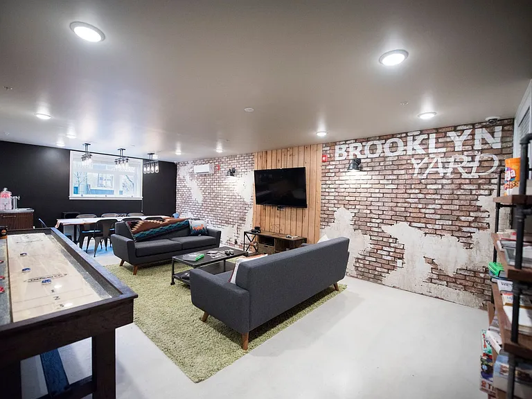 Brooklyn Yard Apartments — Photo 10