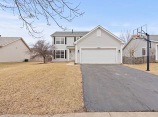 2031 Matthew Dr, Montgomery, IL 60538