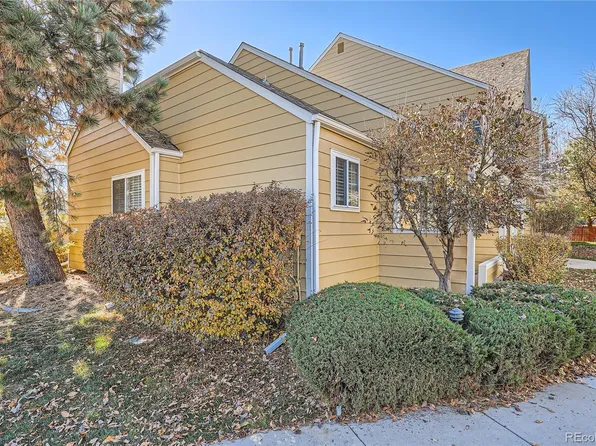 2023 S Balsam Street, Lakewood, CO 80227