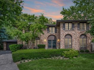 300 Appletree Ln, Wilmette, IL 60091