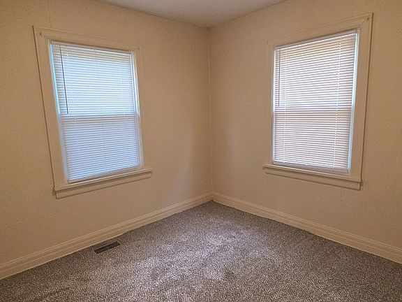 3rd image of 1517 W State St
